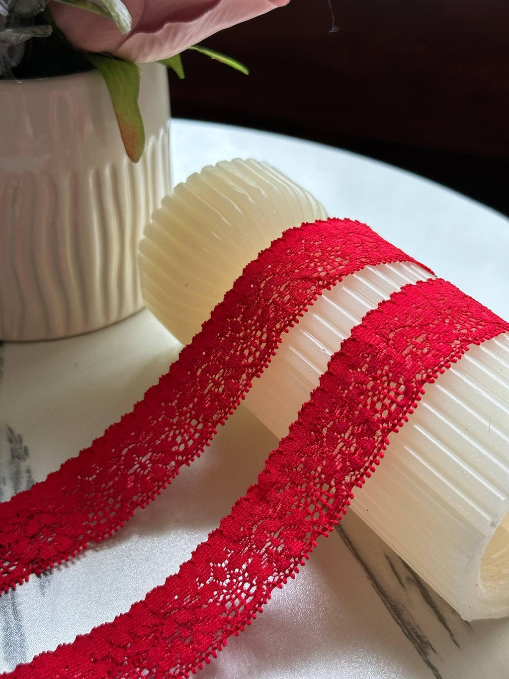 10yds Deep Retro Red Floral Stretch Elastic Lace Trim Symmetrical Double Scalloped Narrow Ribbon for Lingerie Underwear Hair Bows Crafts, 1"