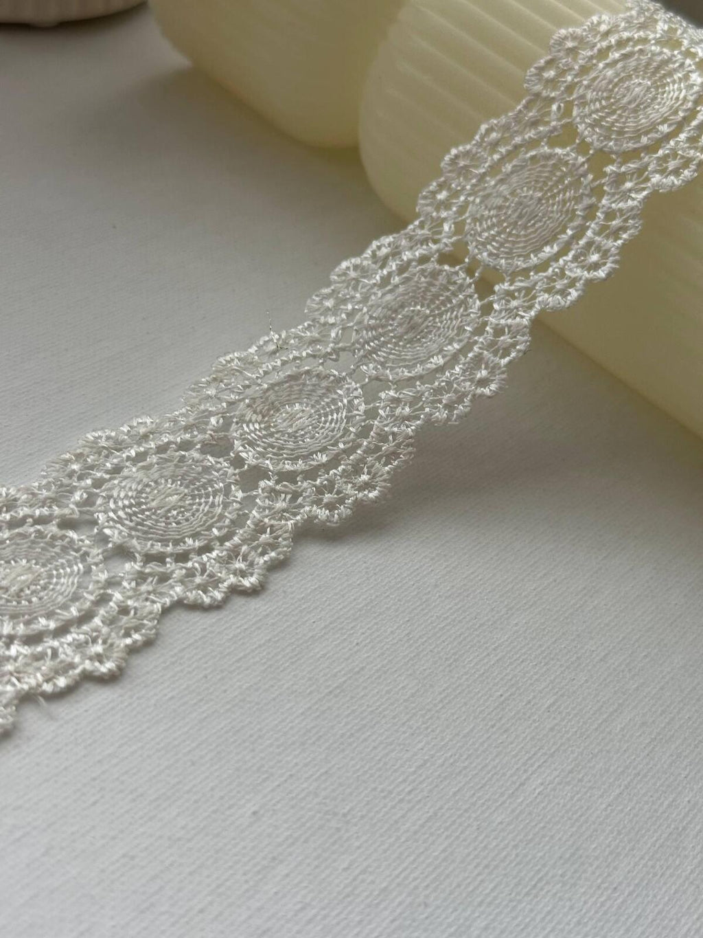 6Yds Non-Stretch 1.5" Off-White Circular Guipure Venetian Lace Trim Wholesale