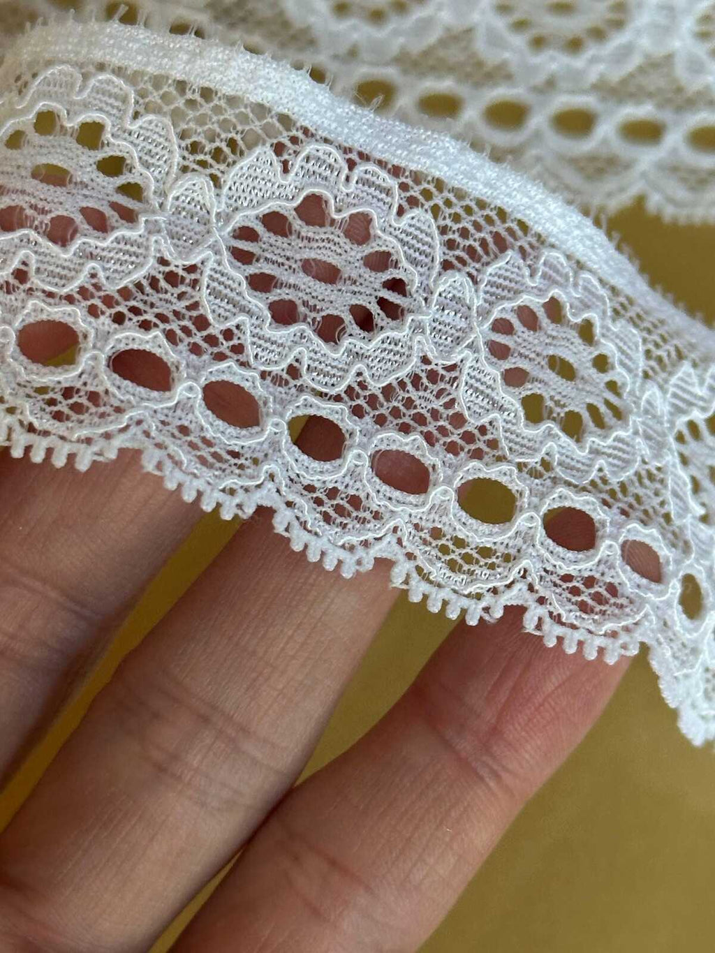 5yard 1.5" White Stretch Eyelash Lace Trim with Ribbon Slits by the Yard, Elastic Beading Lace Insert for Lolita, Lingerie, Garter, Doll