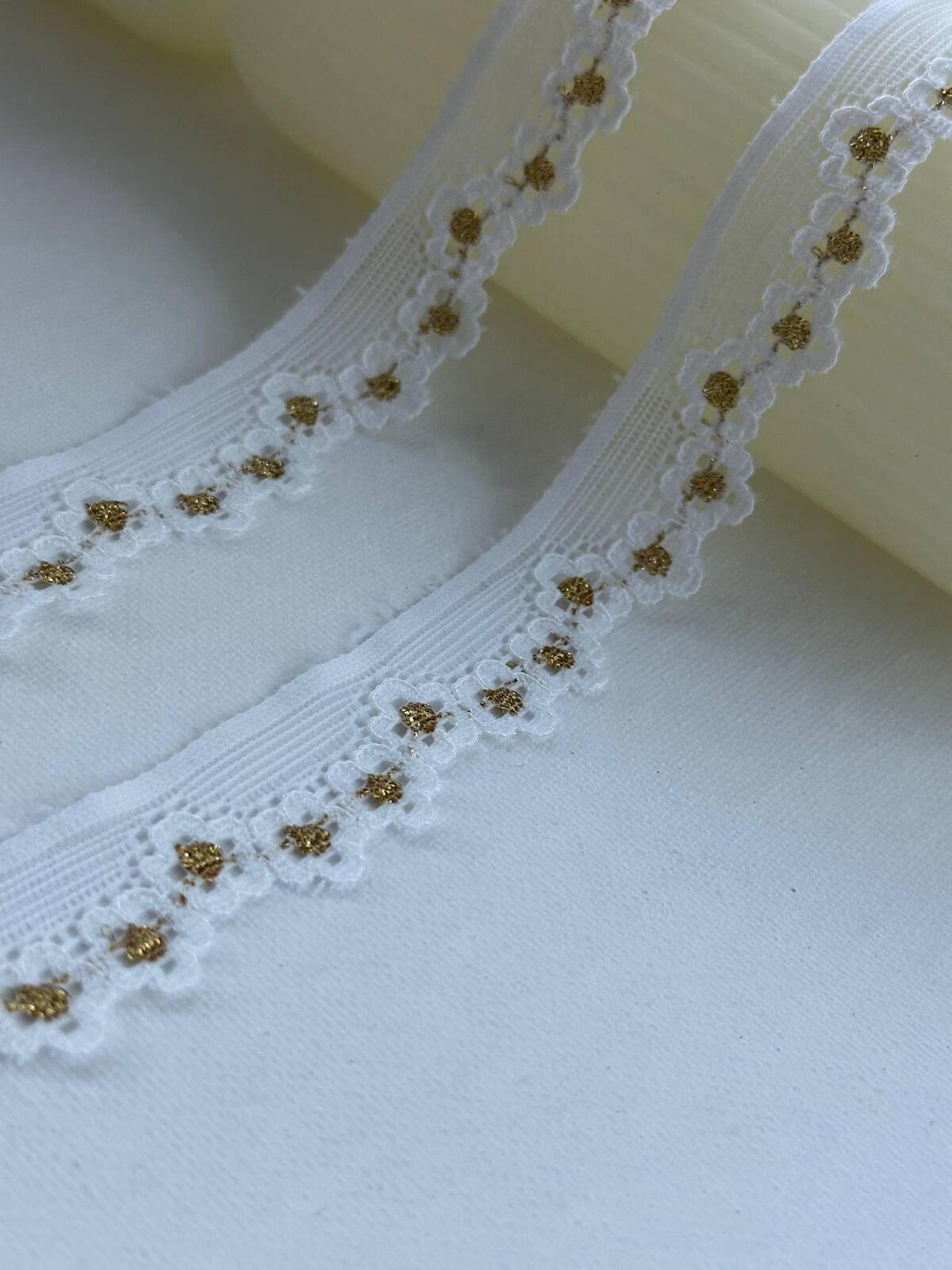 10Yds Stretch 0.9" White Gold Metallic Floral Scalloped Stretch Lace Wholesale