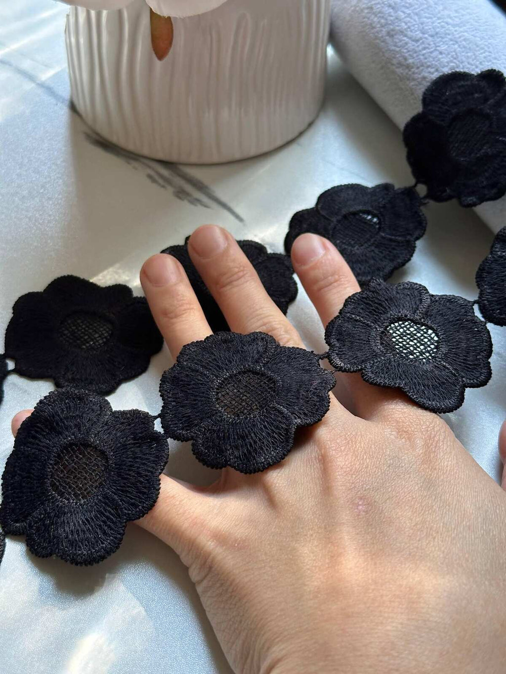 Black Floral Guipure Lace Trim by Yard, 1.75" Water Soluble Daisy Ribbon, Flower Applique, Coquette Craft Supply,DIY Sewing,Retail Wholesale