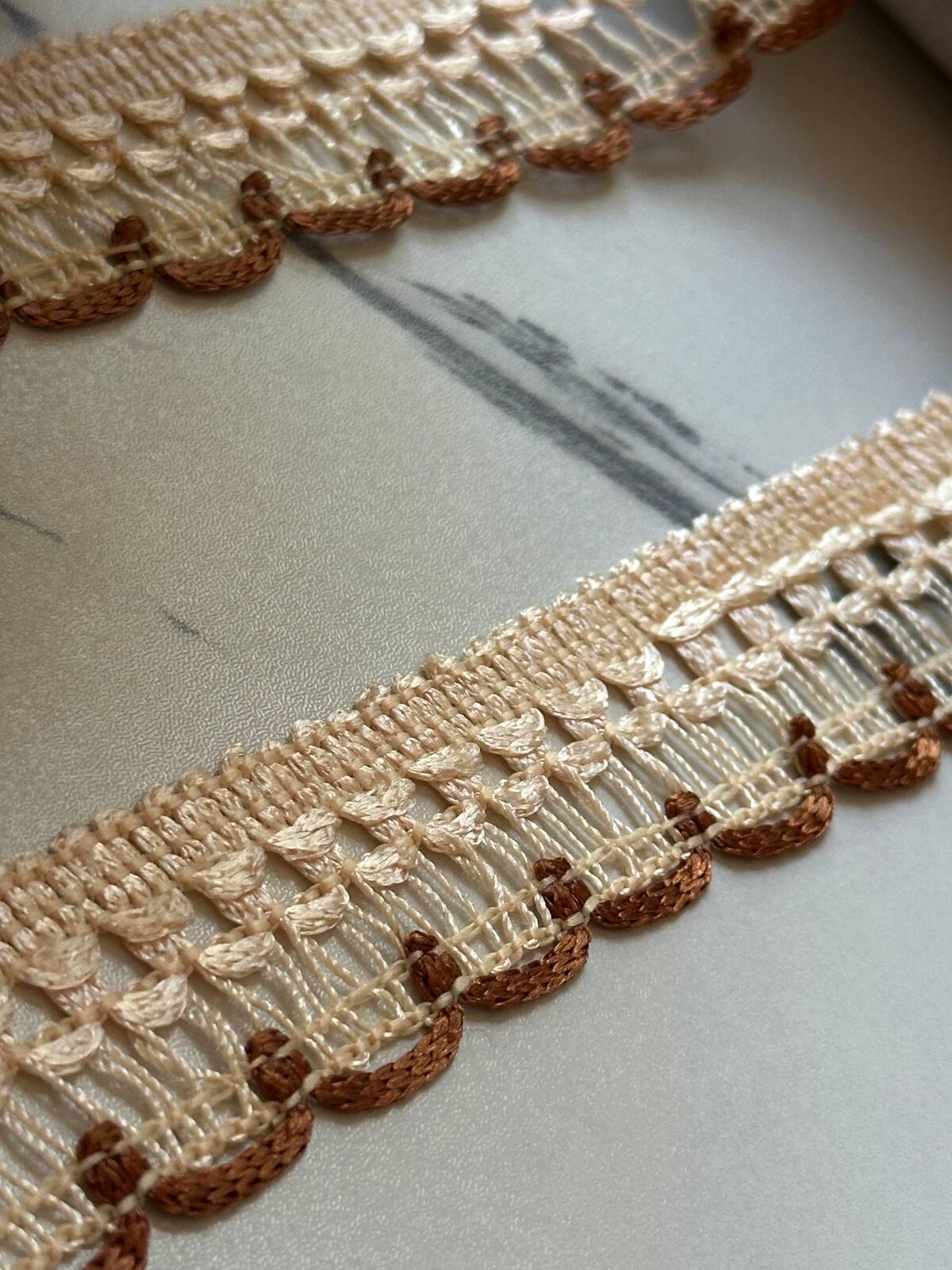 Two Tone Cream Brown Braided Scalloped Gimp Trim by the Yard, Vintage Woven Ribbon for Sewing Crafts, 1", Retail Wholesale Bulk