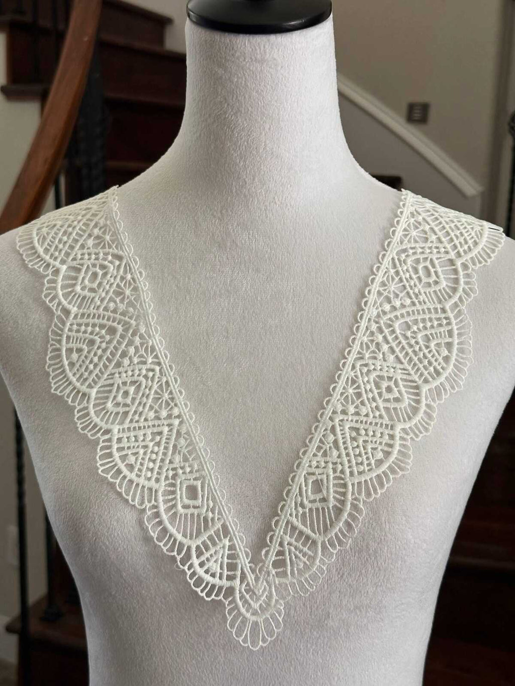 Cream White Geometric V-Neck Guipure Lace Collar Applique, Symmetrical Detachable Embroidered Neckline for Dress Sewing, 12"x2.7"