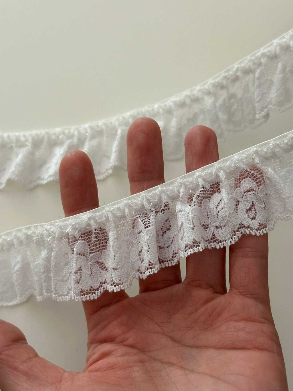 10yds White Ruffled Stretch Lace Trim, 1.3" Elastic Ribbon, Bulk Clearance Coquette Y2K Lace, Lingerie, DIY Sewing, Retail Wholesale