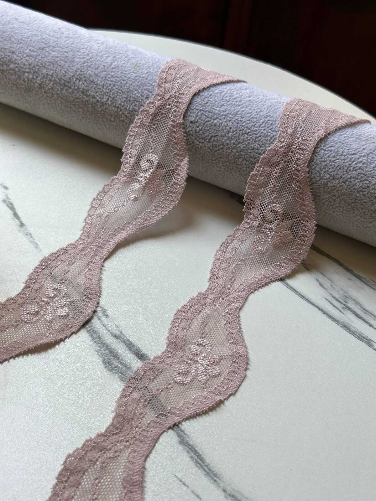 10yds Soft Dusty Mauve Floral Wavy Stretch Lace Trim by the Yard, Scalloped Elastic Ribbon for Coquette Crafts, 1.3", Retail Wholesale Bulk