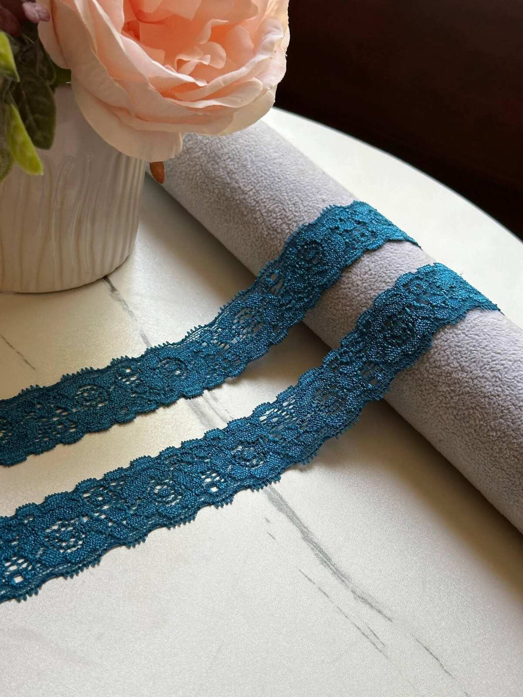 10yds Soft Peacock Teal Blue Floral Stretch Lace Trim by the Yard, Narrow Scalloped Elastic Ribbon for Coquette Crafts, 1", Retail Wholesale