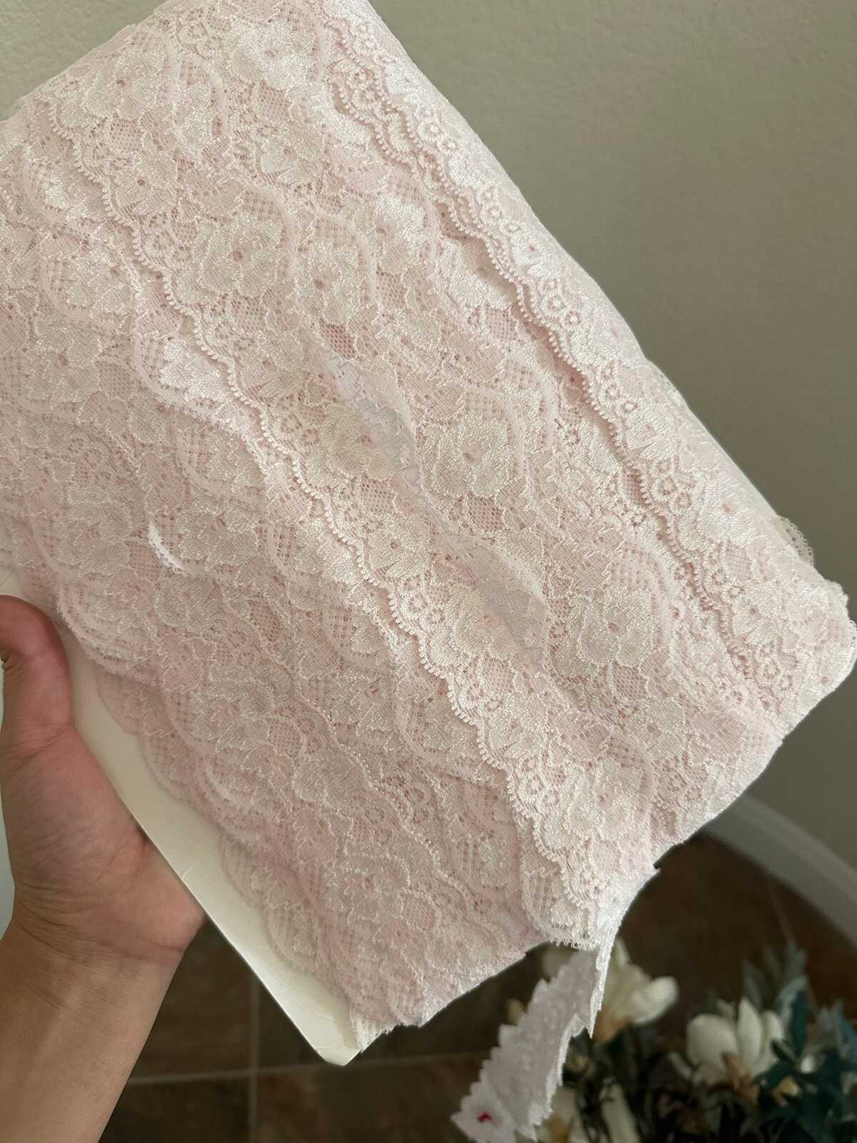 10yds Pale Pink Floral Lace Trim: 1.5" Scalloped Edge, Stretch Elastic Ribbon (10yds)