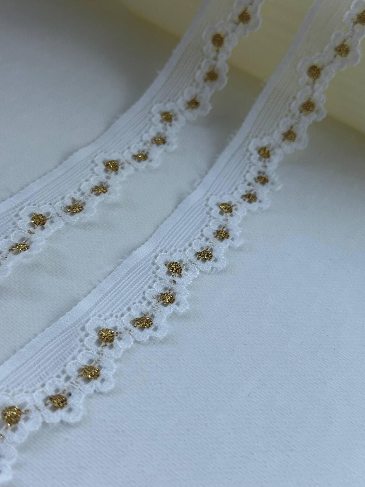 10Yds Stretch 0.9" White Gold Metallic Floral Scalloped Stretch Lace Wholesale