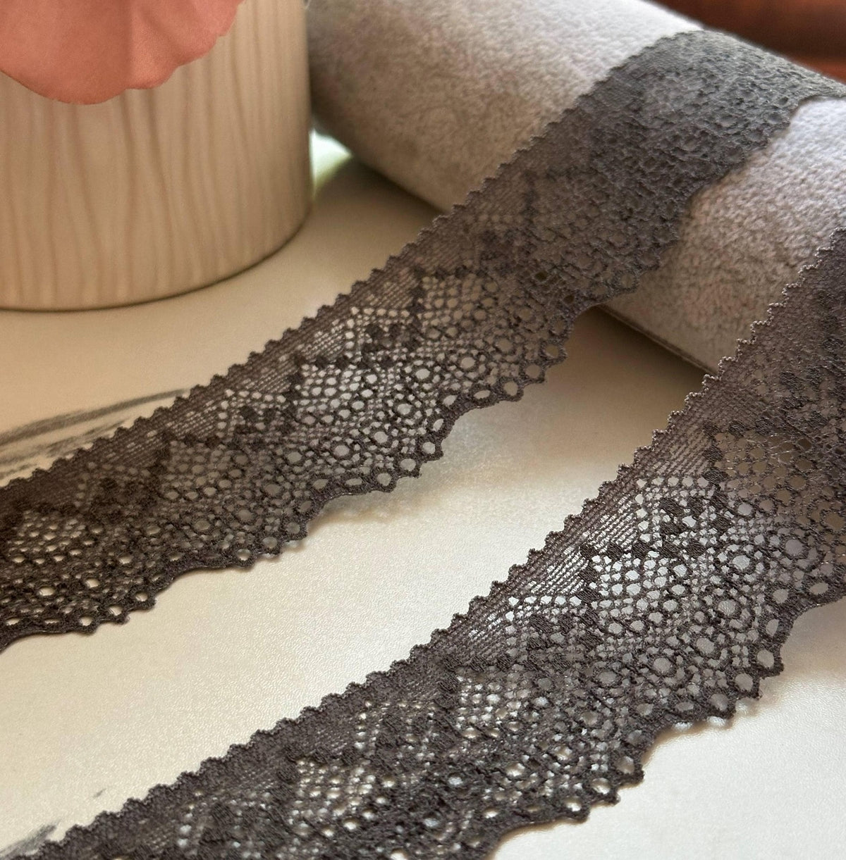 10yds Taupe Charcoal Grey Floral Stretch Lace Trim by the Yard, Narrow Scalloped Elastic Ribbon for Lingerie Crafts, 1.5"