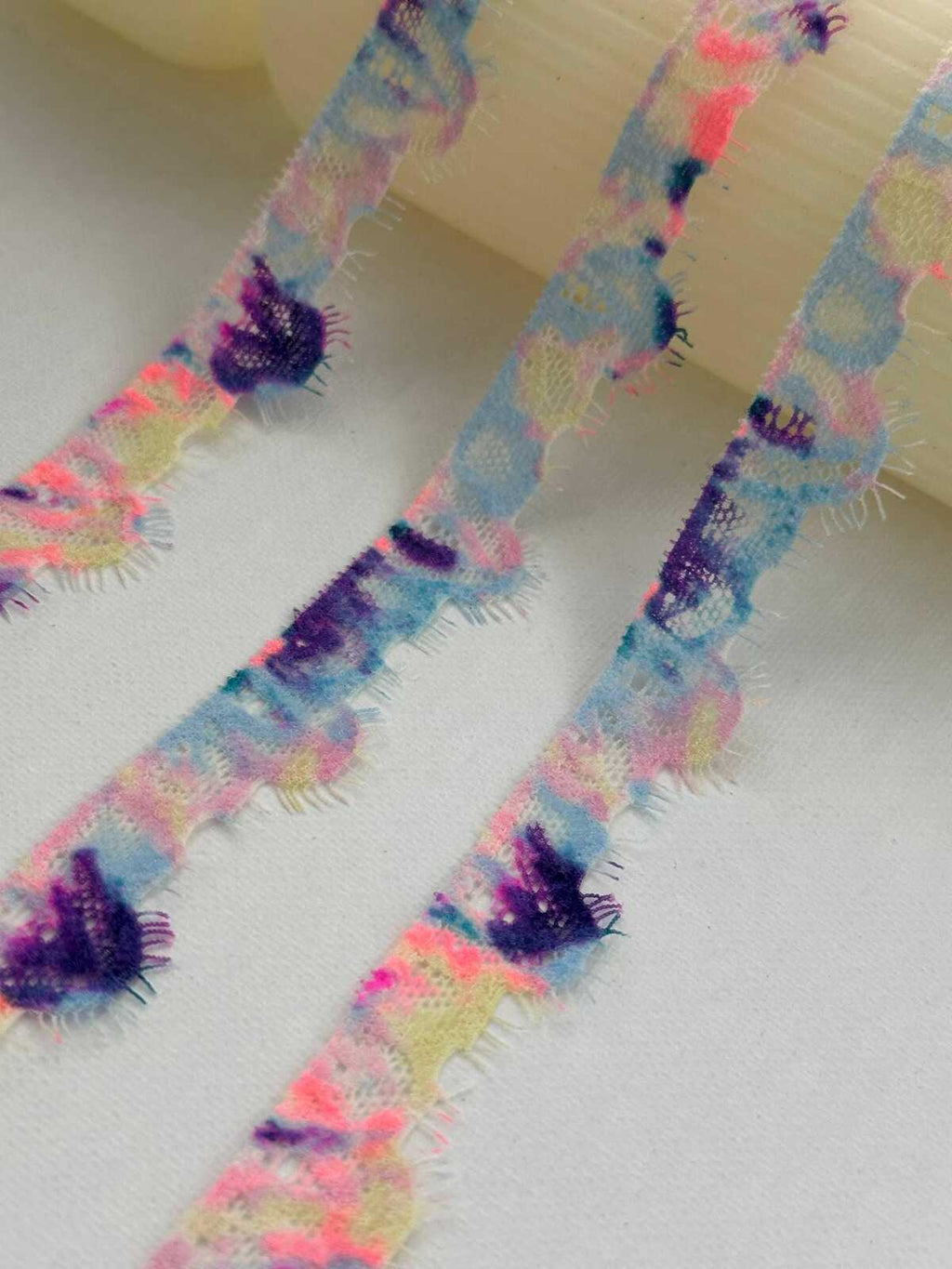 15Yds Stretch 0.7" Rainbow Eyelash Scalloped Stretch Lace Wholesale