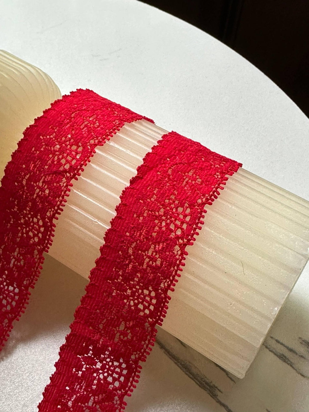 10yds Deep Retro Red Floral Stretch Elastic Lace Trim Symmetrical Double Scalloped Narrow Ribbon for Lingerie Underwear Hair Bows Crafts, 1"