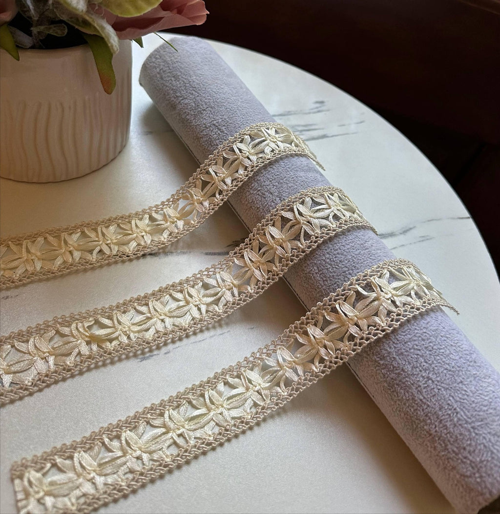 Cream Vanilla Floral Embroidered Ribbon Lace Trim by the Yard, Narrow Insertion Ribbon for Bridal Lingerie Garment Crafts, 1"