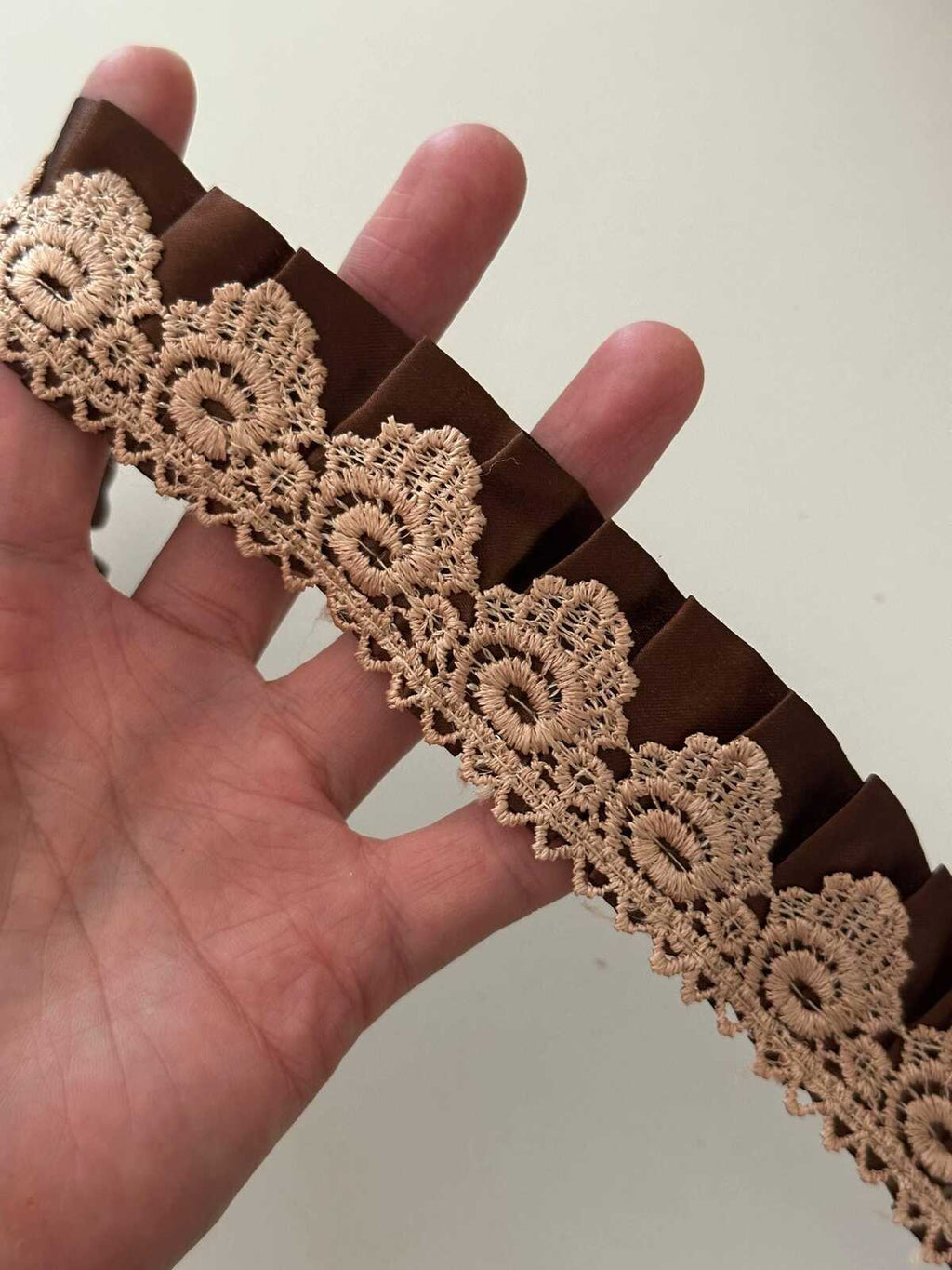 5Yds Non-Stretch 1.4" Brown Pleated Satin Water Soluble Lace Trim, Wholesale