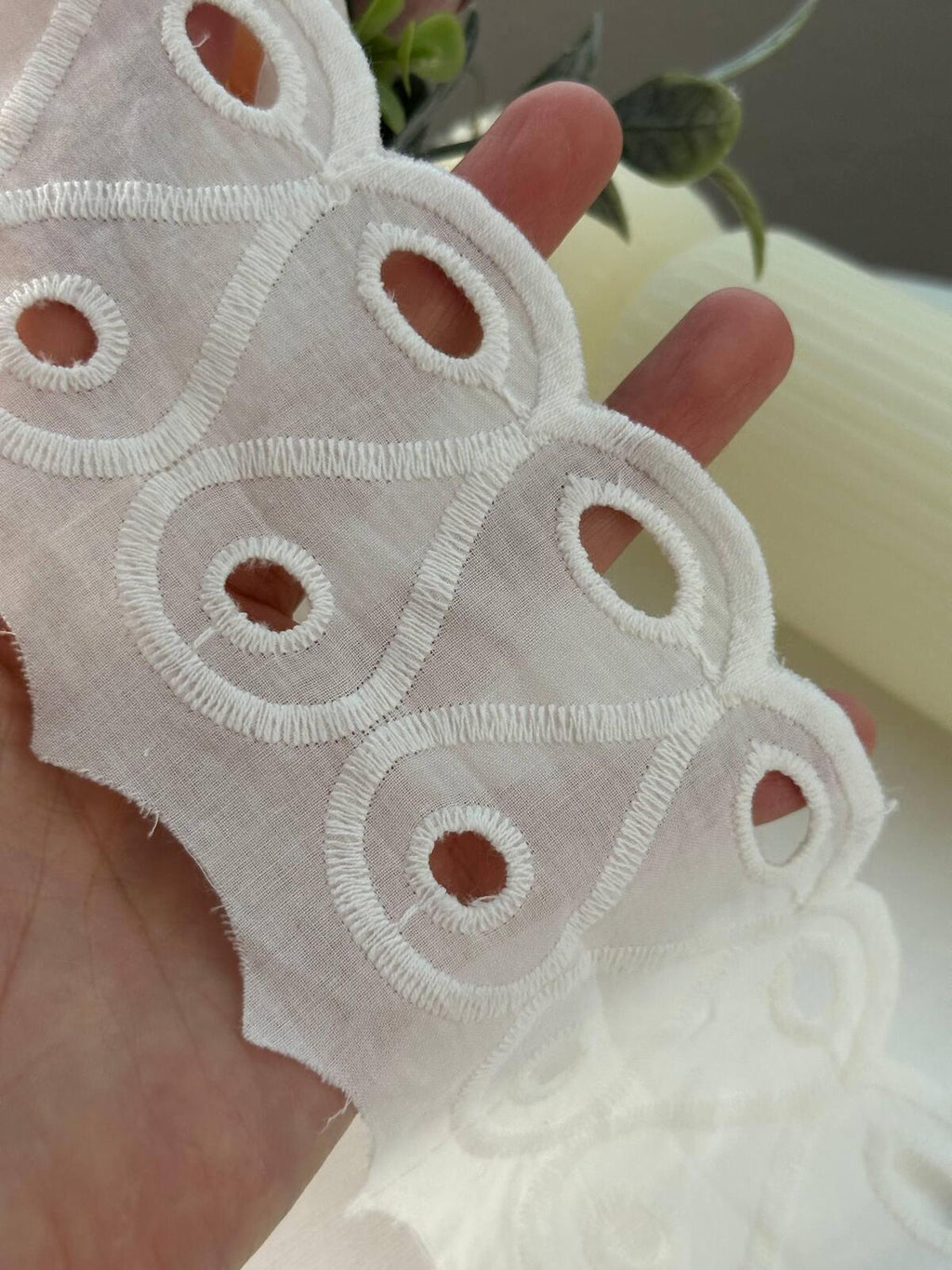 2Yds Non-Stretch 3" Off-White Cotton Eyelet Teardrop Scalloped Lace Wholesale
