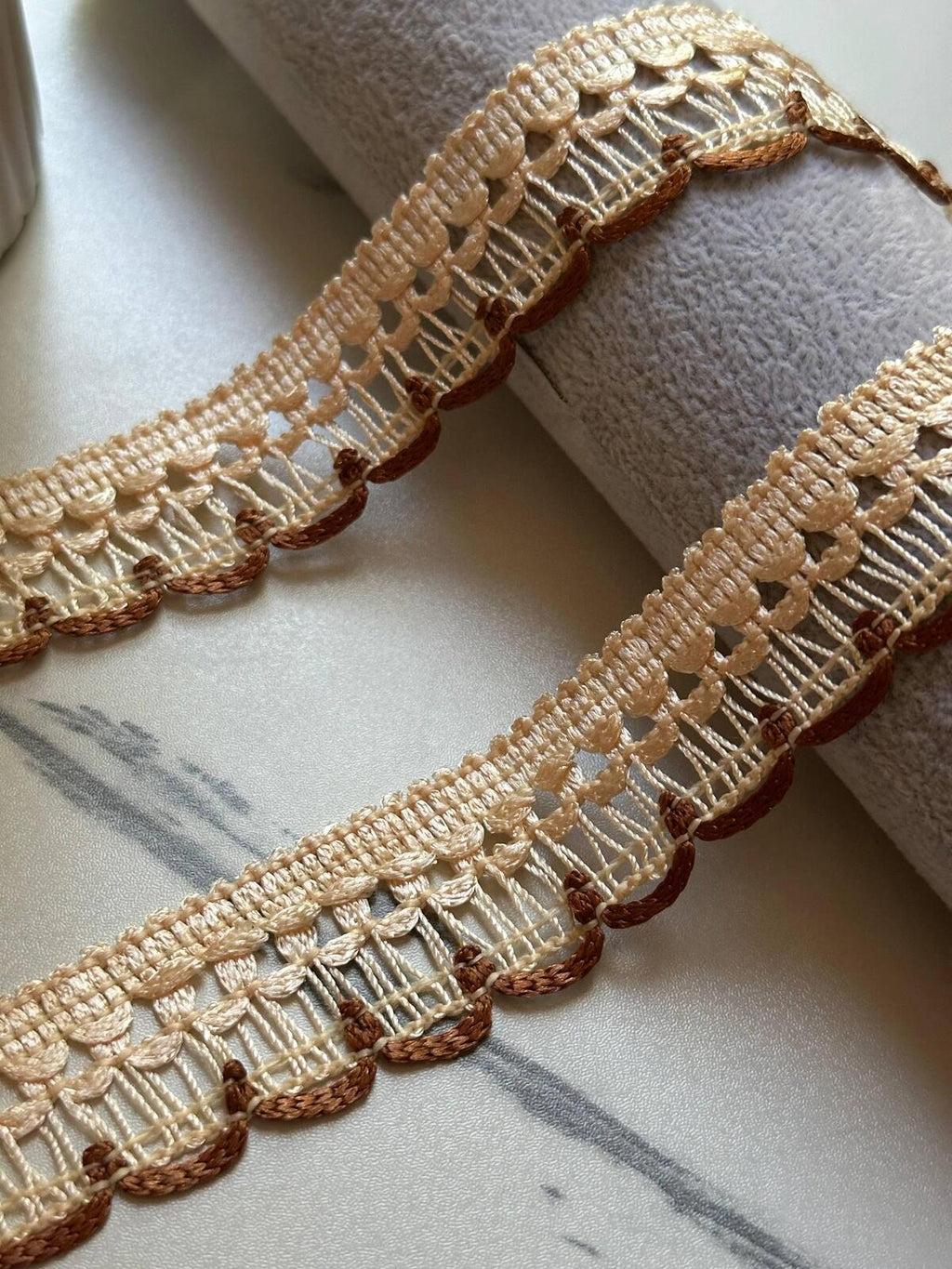 Two Tone Cream Brown Braided Scalloped Gimp Trim by the Yard, Vintage Woven Ribbon for Sewing Crafts, 1", Retail Wholesale Bulk