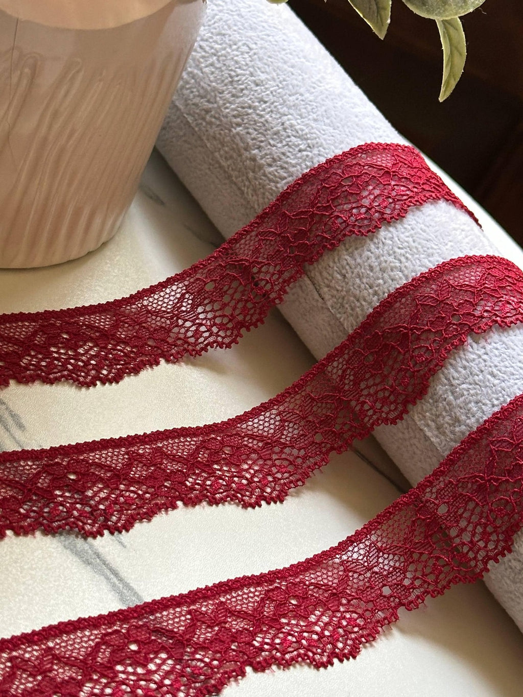 10yds Soft Crimson Wine Floral Stretch Eyelash Lace Trim by the Yard, Narrow Scalloped Elastic Ribbon for Crafts, 1", Retail Wholesale Bulk