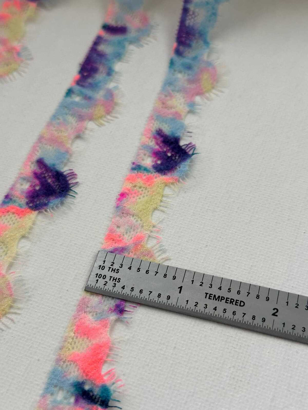 15Yds Stretch 0.7" Rainbow Eyelash Scalloped Stretch Lace Wholesale