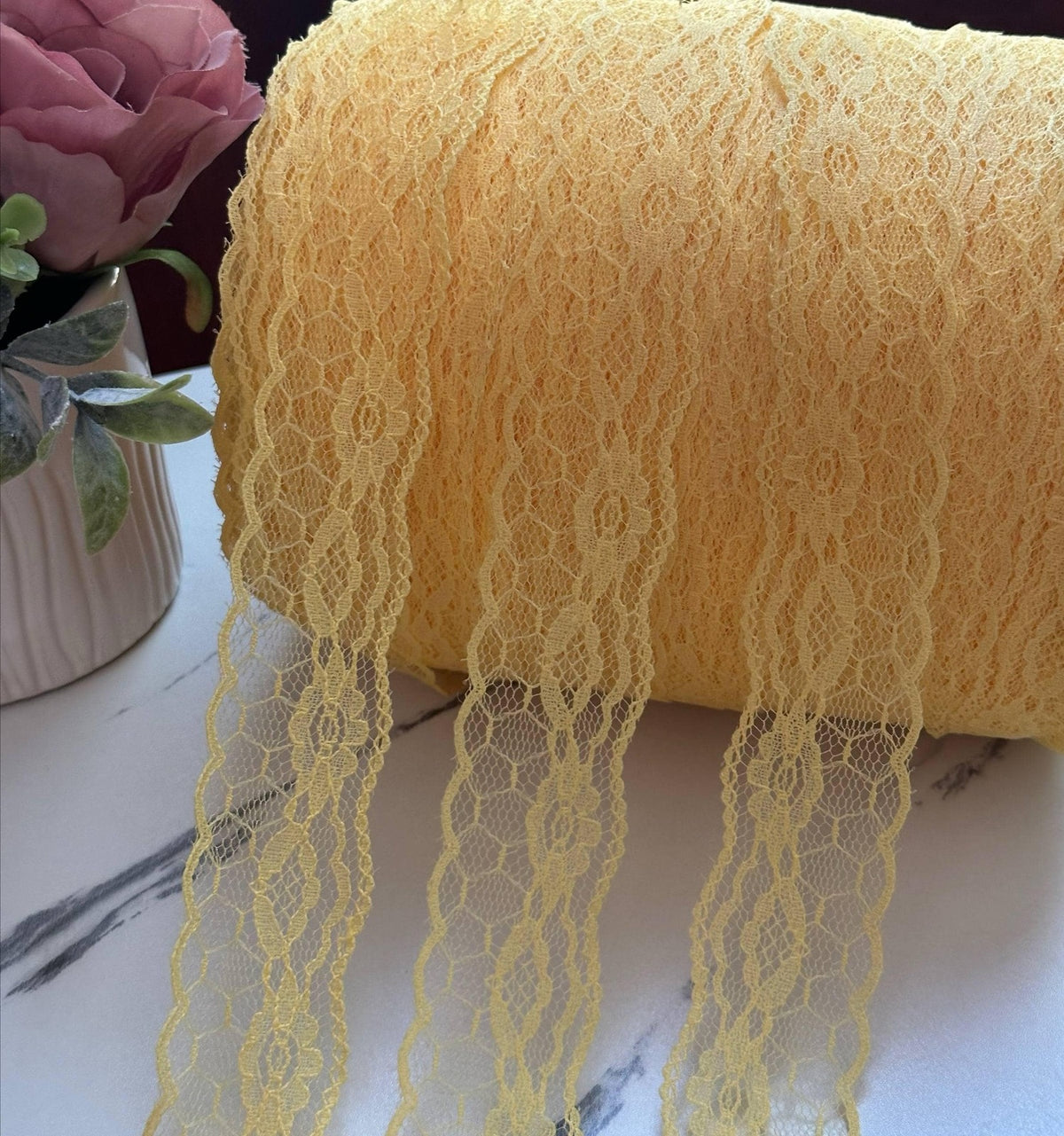10yds Soft Pastel Yellow Floral Non Stretch Rigid Lace Trim by the Yard, Narrow Scalloped Galloon Ribbon for Apparel Crafts, 1.4"