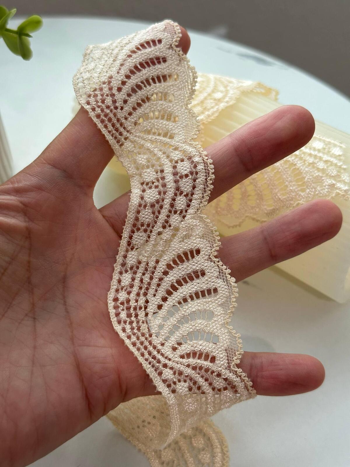 10Yds Stretch 1.6" Beige Butterfly Wing Fan Scalloped Stretch Lace Wholesale