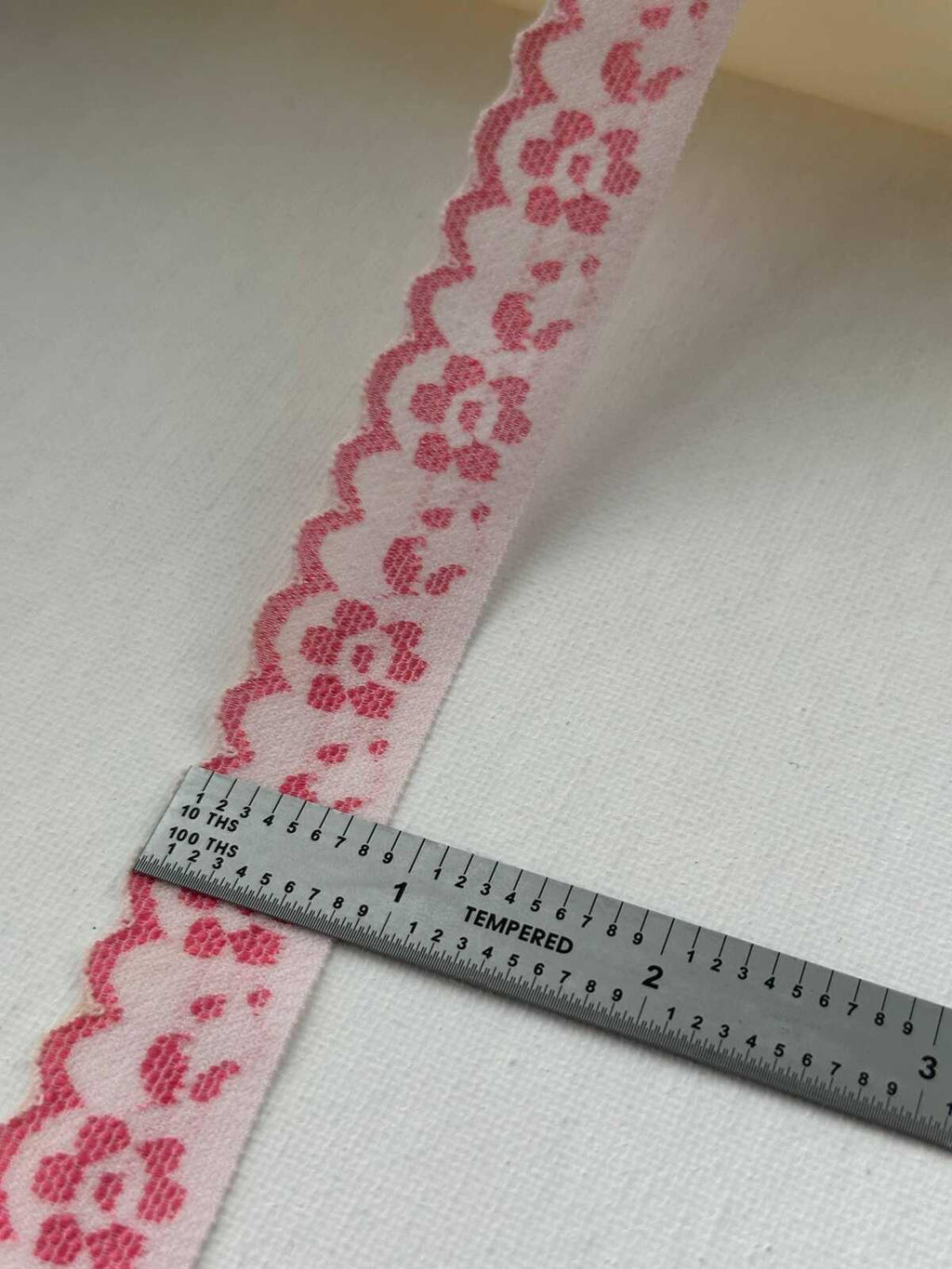 10Yds Stretch 0.8" Off-White Pink Floral Scalloped Stretch Lace Wholesale