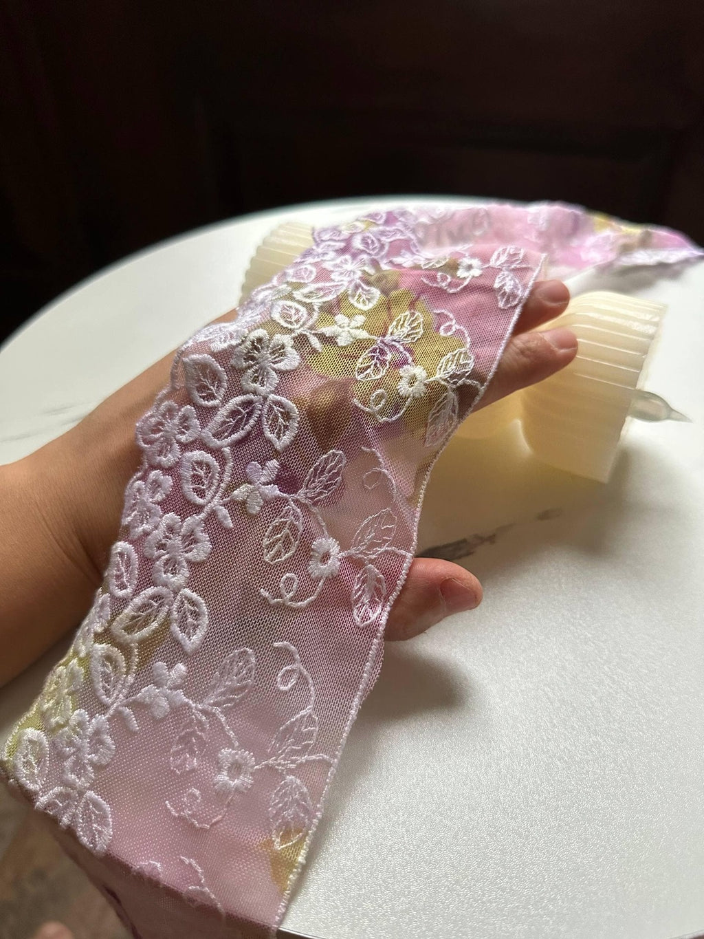 Gradient Floral Embroidered Mesh Tulle Lace Trim Single Scalloped Pink Yellow Purple Non Stretch Ribbon for Gowns Lingerie Crafts, 3"