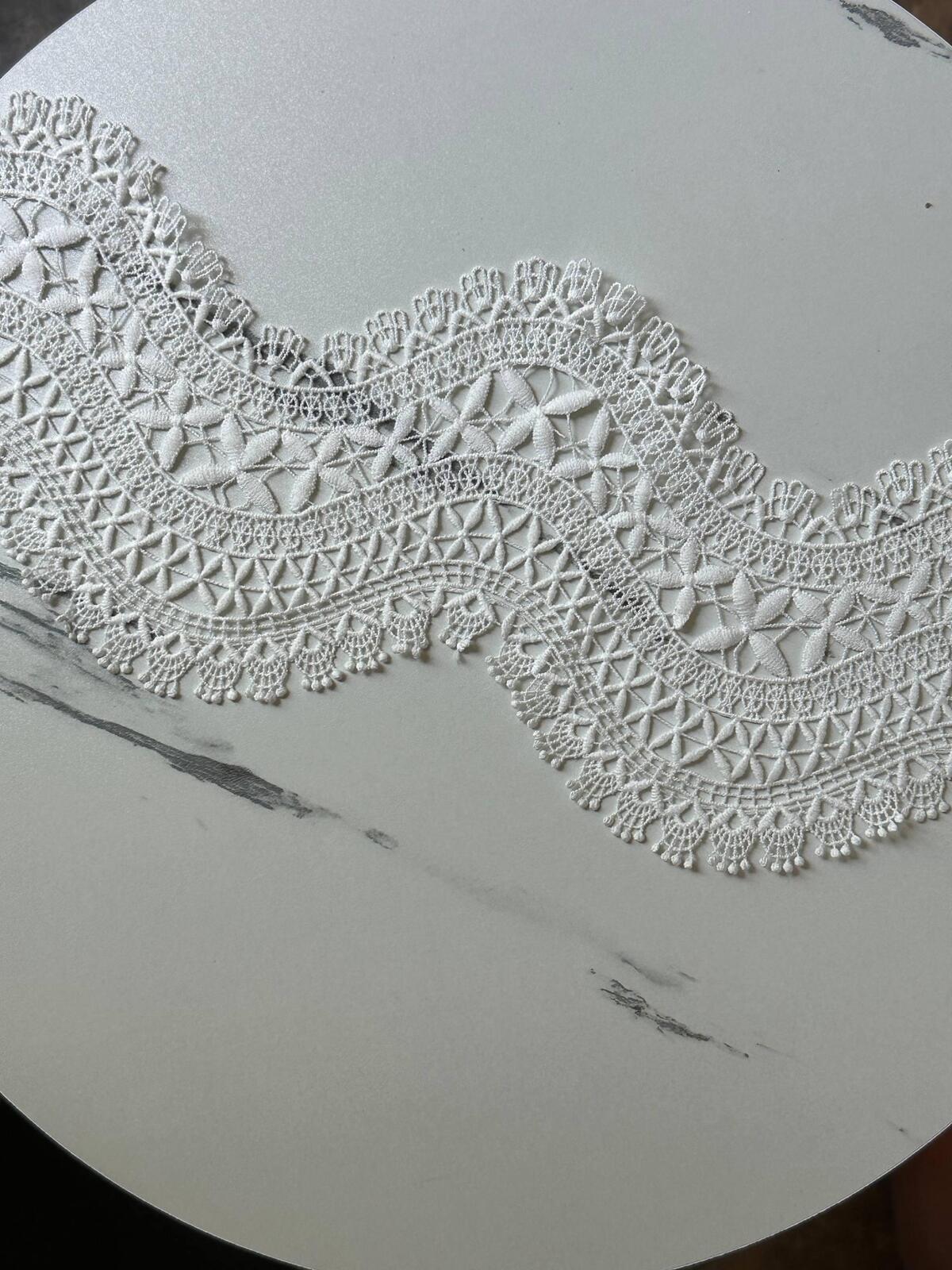 4.25" White Guipure Lace Trim Wide Venice Chemical Embroidered Scalloped Edge Water Soluble Lace for Cotton Skirt Garment Sewing