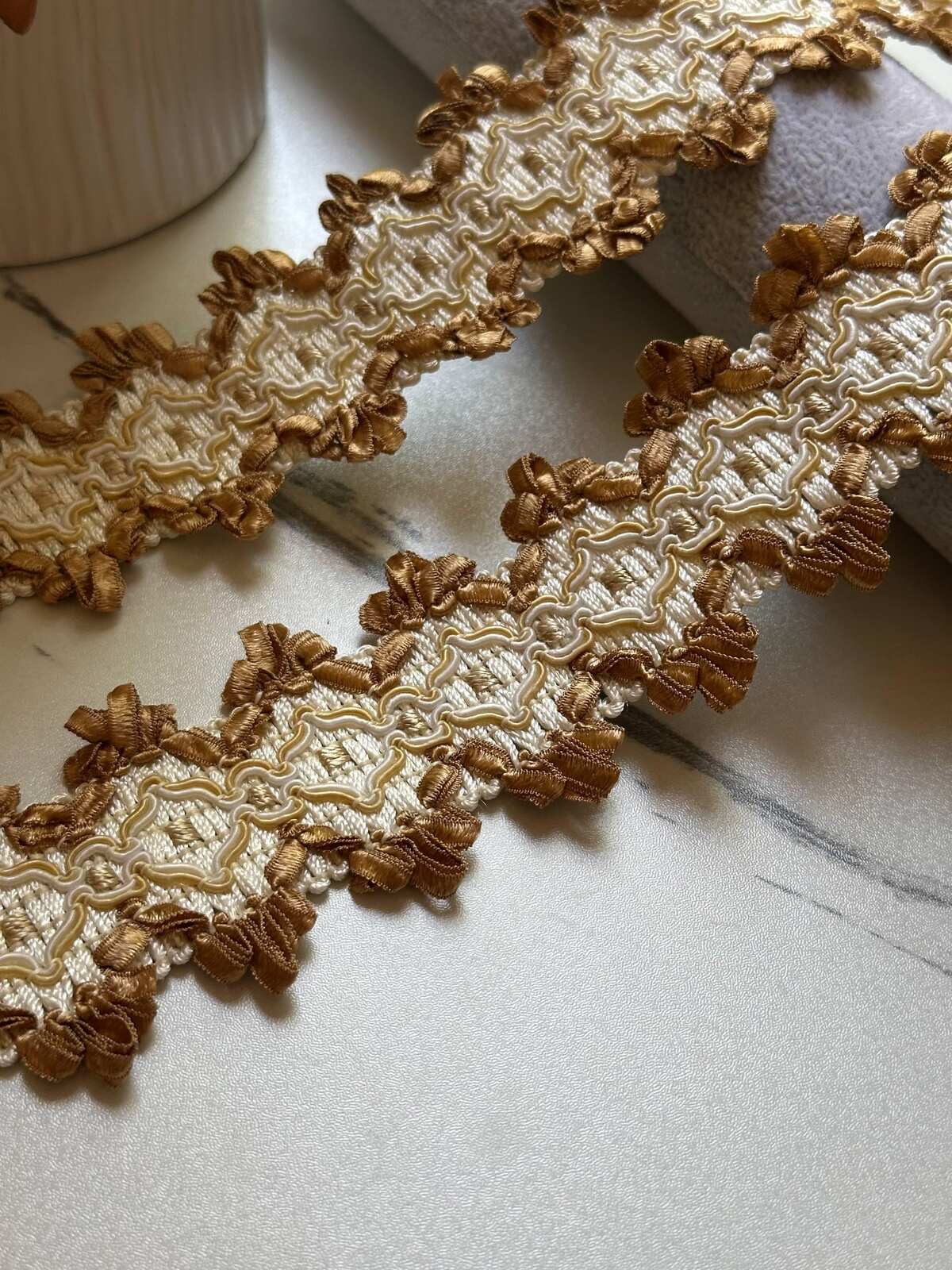 Luxury Gold Ivory Baroque Braided Jacquard Trim by the Yard, Royal Crown Scalloped Ribbon for Crafts, 1.5", Retail Wholesale Bulk