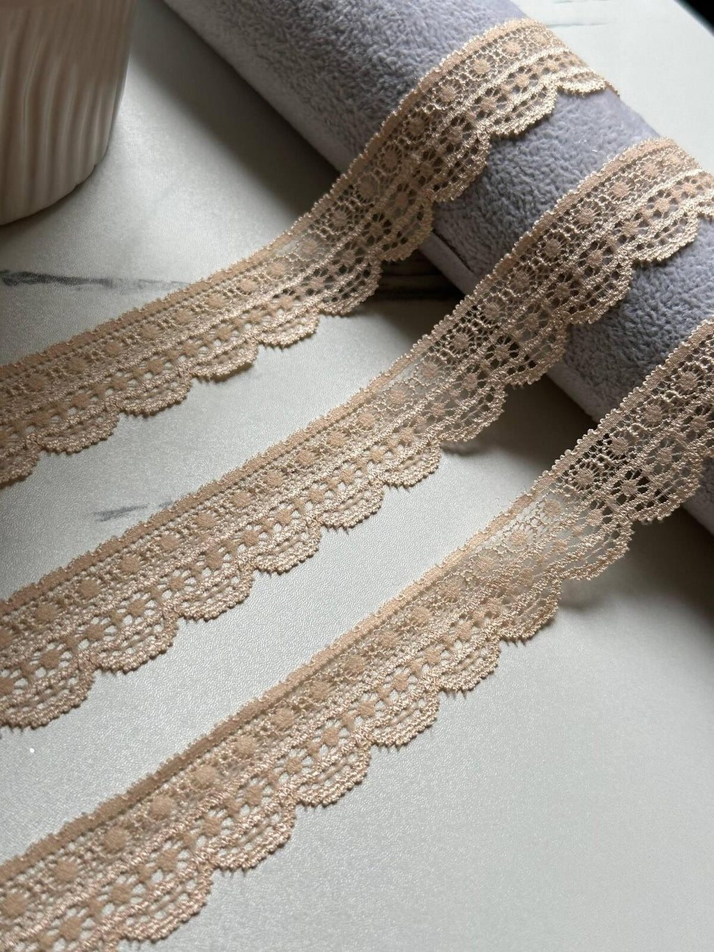 10yds Soft Champagne Nude Beige Lightweight Stretch Lace Trim by Yard, Narrow Scalloped Elastic Ribbon for Crafts, 0.85", Retail Wholesale