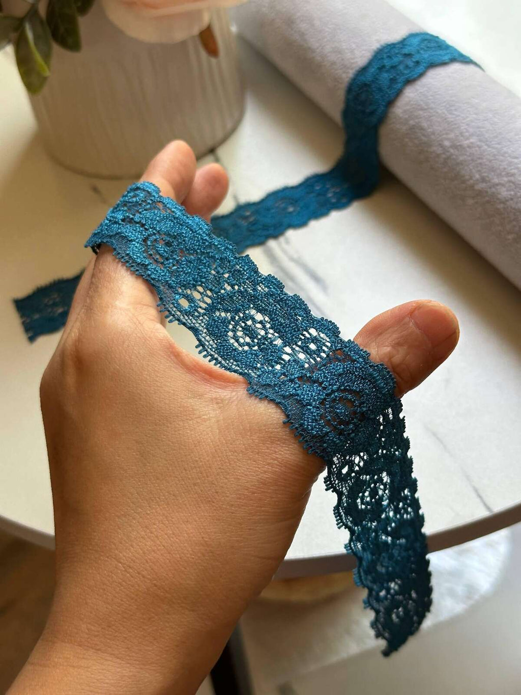 10yds Soft Peacock Teal Blue Floral Stretch Lace Trim by the Yard, Narrow Scalloped Elastic Ribbon for Coquette Crafts, 1", Retail Wholesale