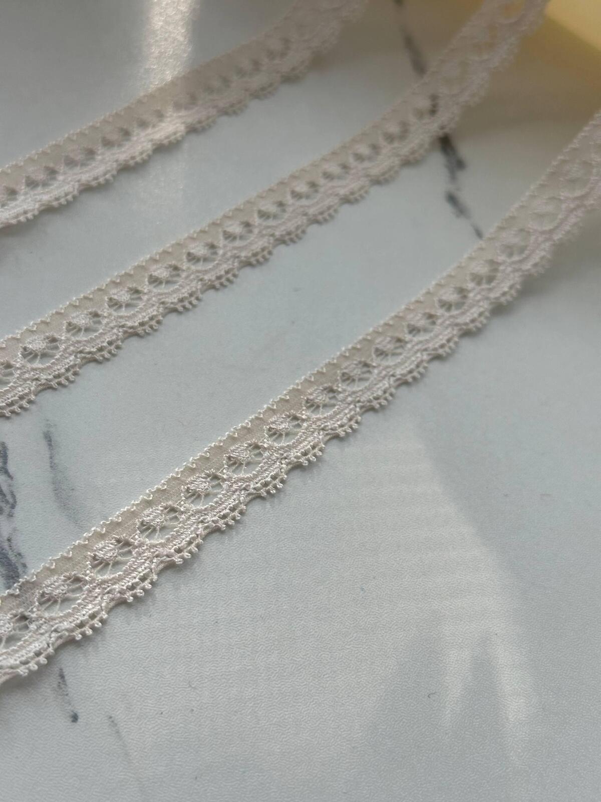 10Yds Japan  Stretch 0.45" Off-White  Eyelash Stretch Lace Wholesale