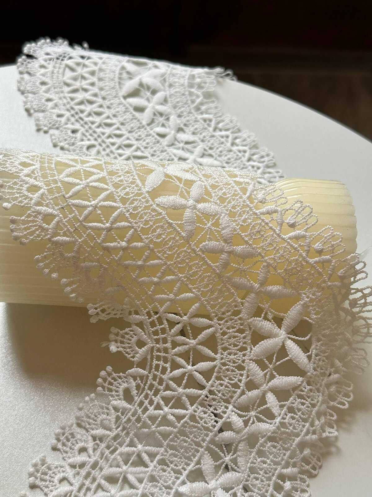 4.25" White Guipure Lace Trim Wide Venice Chemical Embroidered Scalloped Edge Water Soluble Lace for Cotton Skirt Garment Sewing