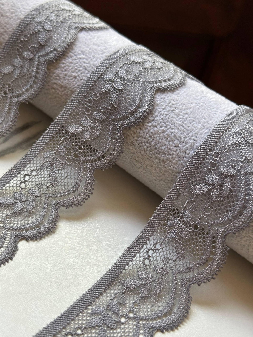10yds   Taupe Charcoal Grey Floral Stretch Lace Trim by the Yard, Narrow Scalloped Elastic Ribbon for Lingerie Crafts 1.25" Retail Wholesale