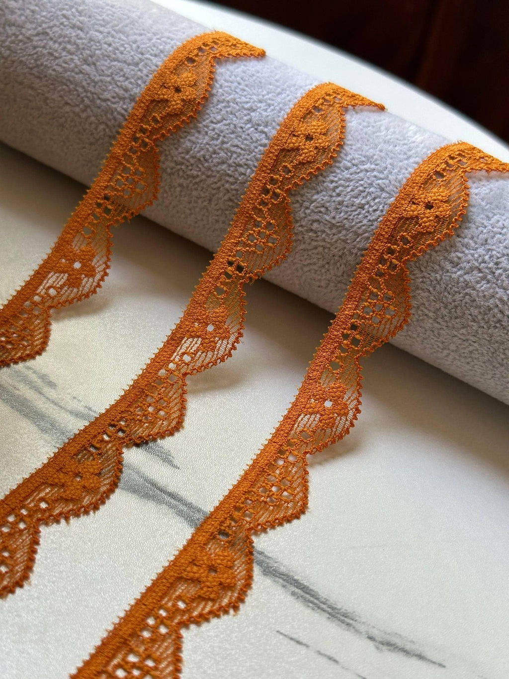 10yds Muted Pumpkin Spice Orange Geometric Stretch Elastic Lace Trim, Single Scalloped Narrow Ribbon for Lingerie Underwear Crafts, 0.6"