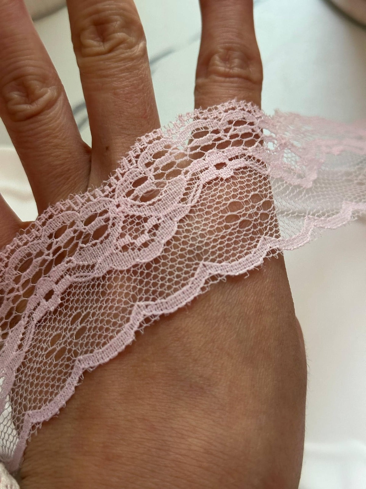 10yds Soft Light Baby Pink Floral Non Stretch Rigid Lace Trim by the Yard, Narrow Scalloped Galloon Ribbon for Apparel Crafts1.5"  Wholesale