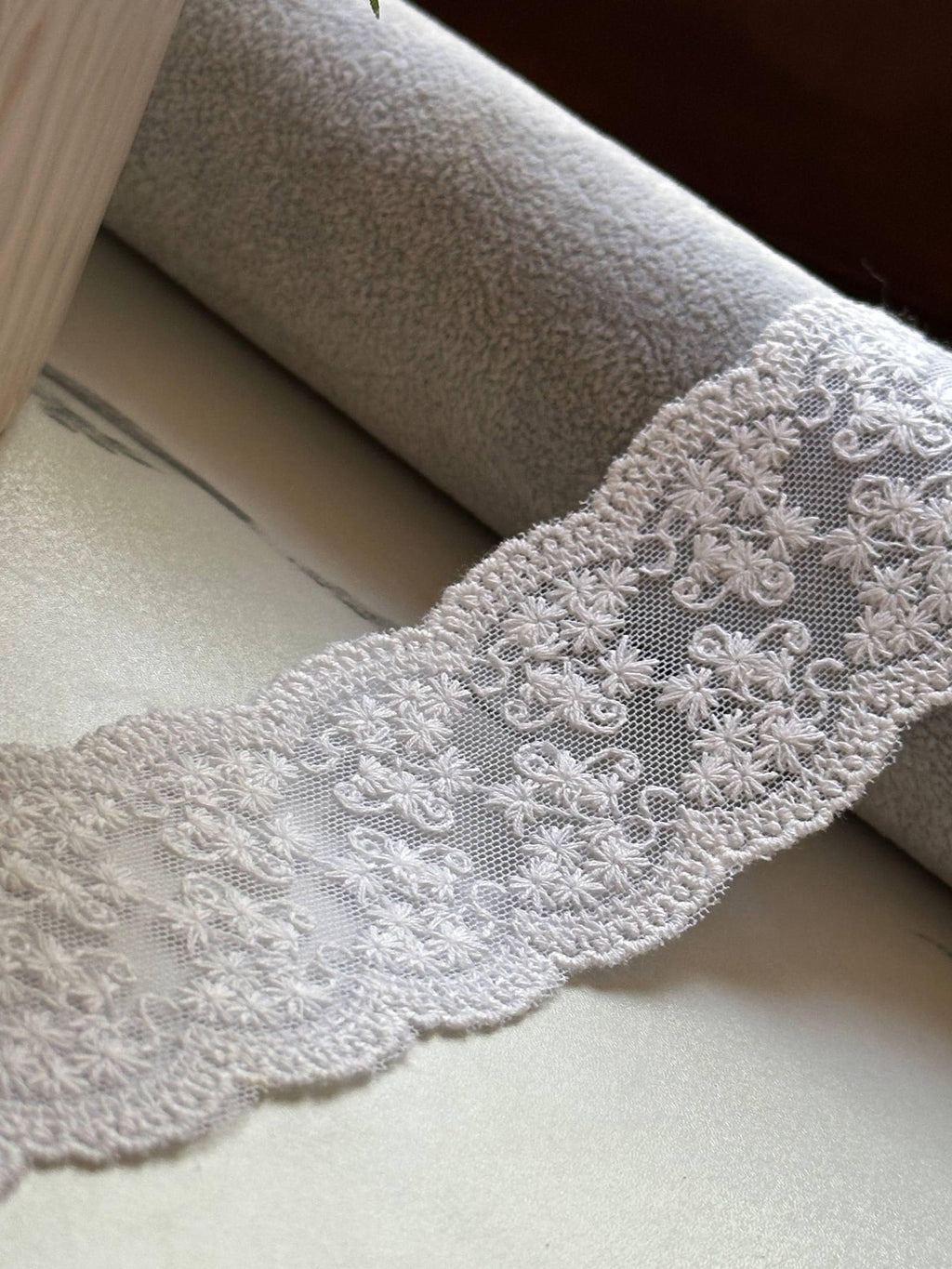 Off White Cotton Thread Embroidered Mesh Non Stretch Lace Trim by the Yard, Soft Floral Scalloped Ribbon for Lingerie Bridal, 2"