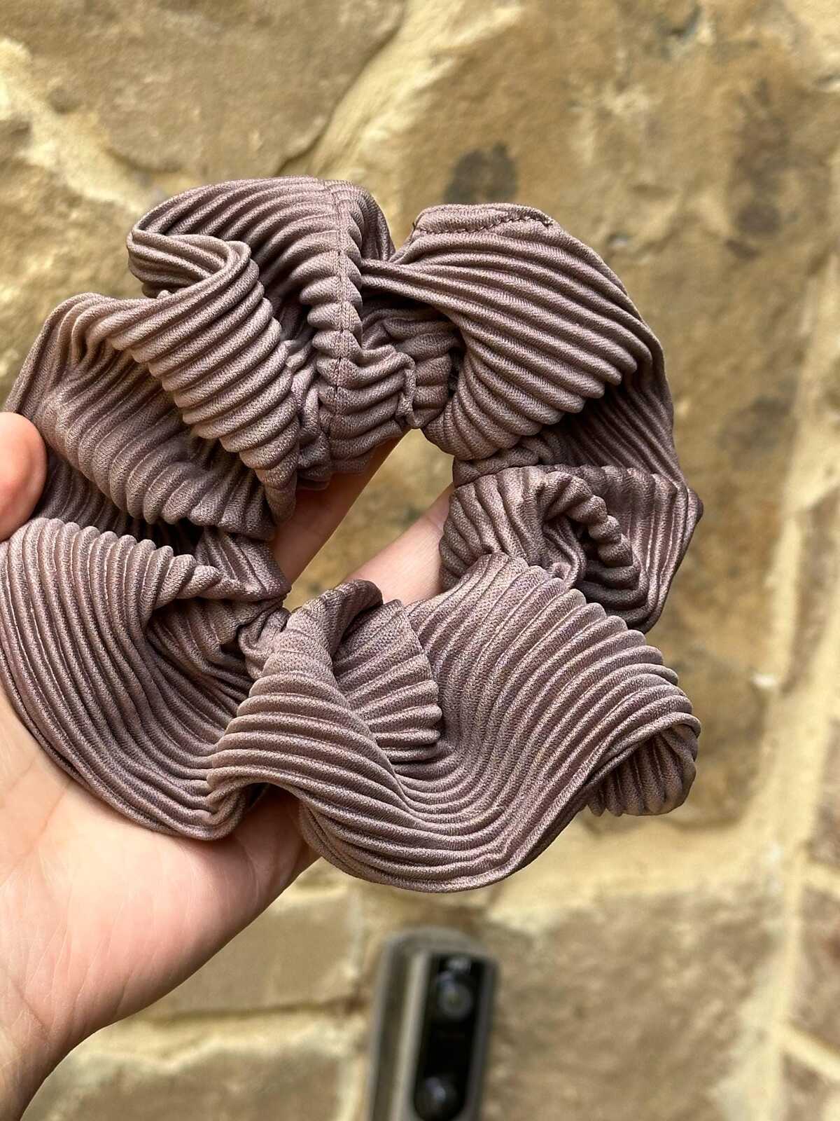 2pcs Pleated Satin Scrunchie Large Fluffy Hair Cloud - Creamy Mocha Dusty Mauve Hair Tie, Coquette Aesthetic Academic Satin