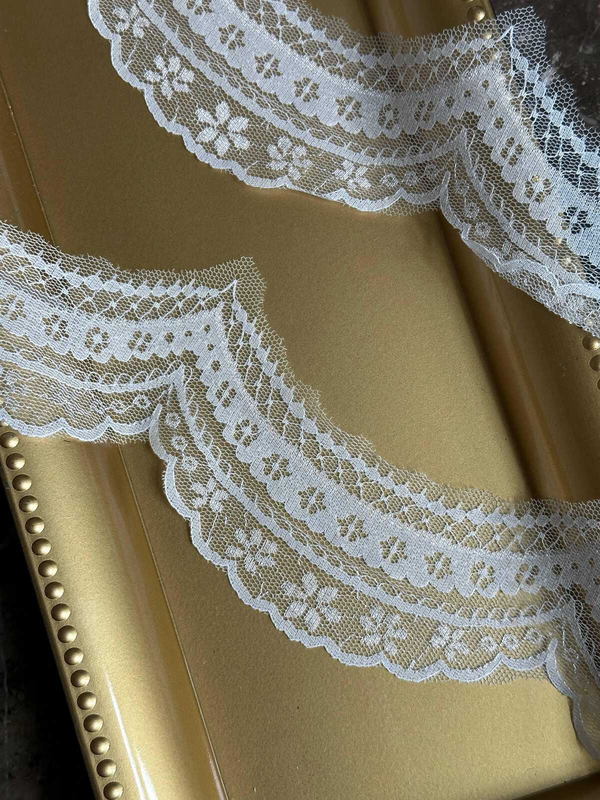 10yds 2 Inch Scalloped Lace Trim, Vintage Style Floral Mesh Lace Ribbon White Embroidered Lace for Wedding Dress, Bridal Veil, Crafting