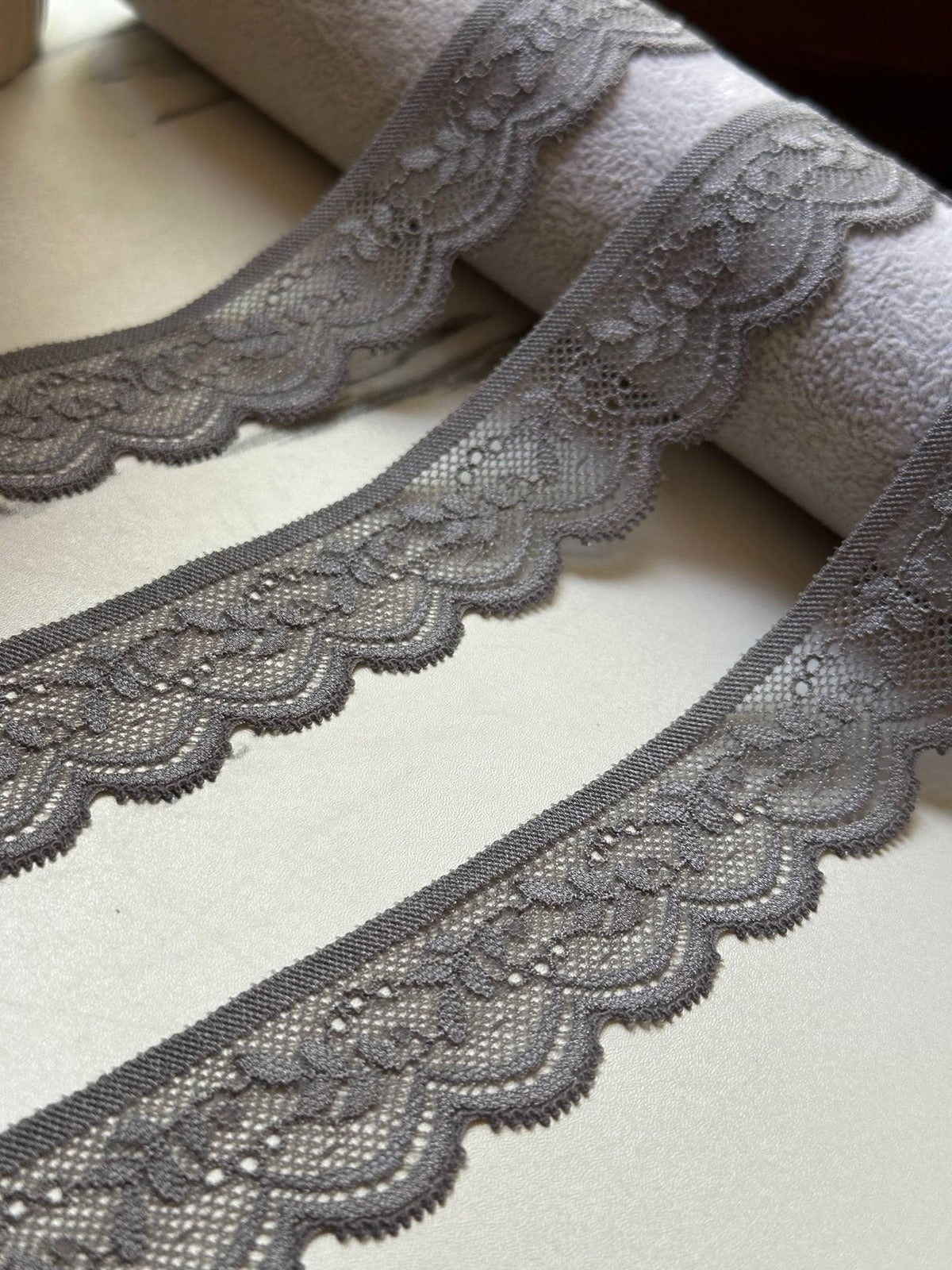 10yds   Taupe Charcoal Grey Floral Stretch Lace Trim by the Yard, Narrow Scalloped Elastic Ribbon for Lingerie Crafts 1.25" Retail Wholesale