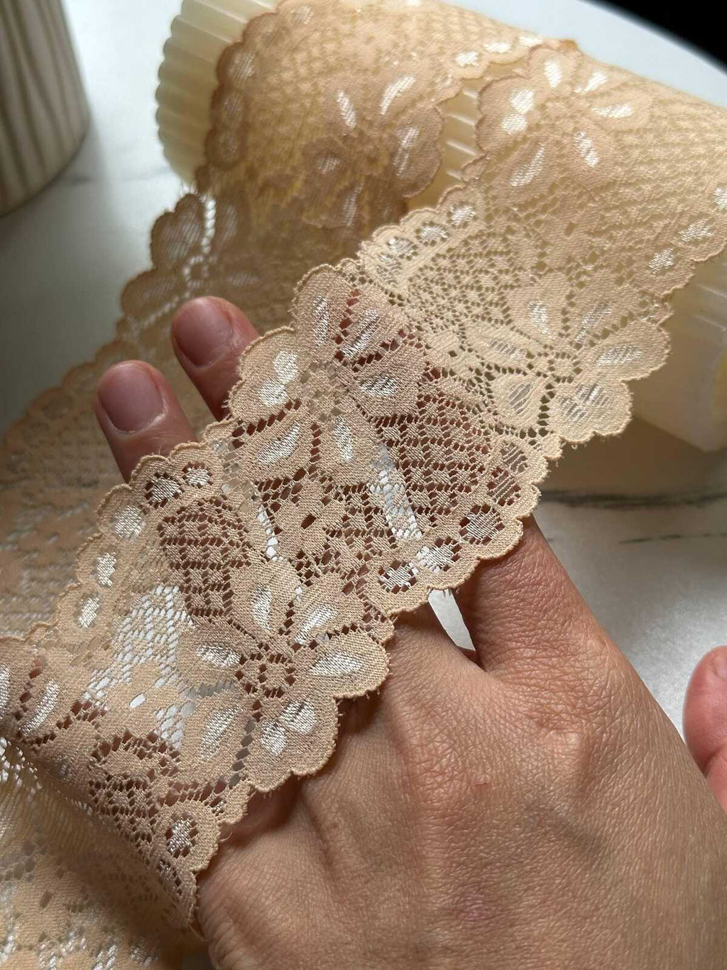 10yds Muted Apricot Peach Floral Slight Stretch Lace Trim Symmetrical Double Scalloped Thin Galloon Ribbon for Lingerie Underwear Crafts, 2"