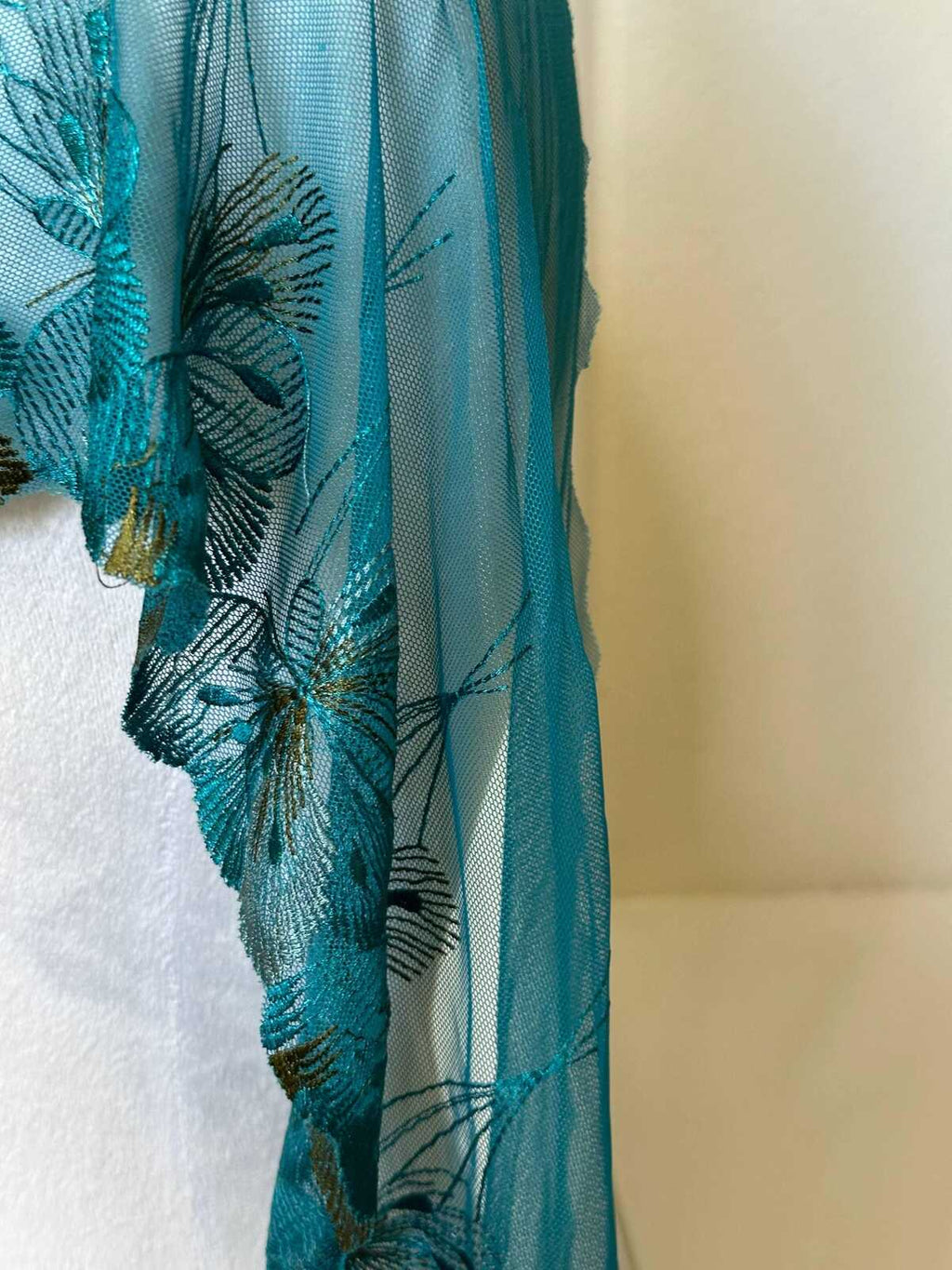 Peacock Blue Soft Mesh Embroidered Lace Trim by the Yard, Wide Scalloped Floral Tulle Ribbon for Bridal Gowns Lingerie, 8.5"