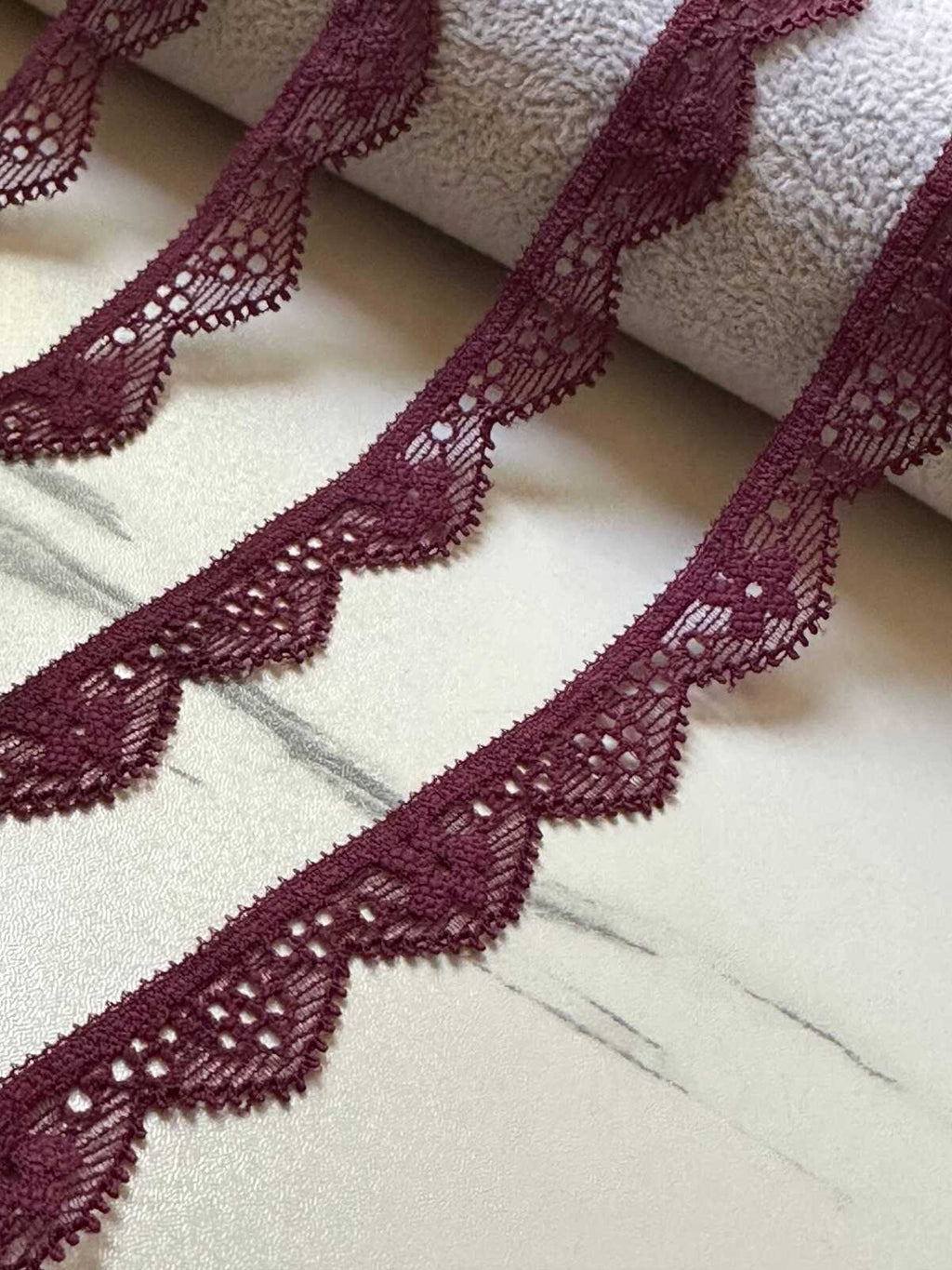 10yds Muted Burgundy Wine Geometric Stretch Elastic Lace Trim, Single Scalloped Narrow Ribbon for Lingerie Underwear Sewing Crafts, 0.5"