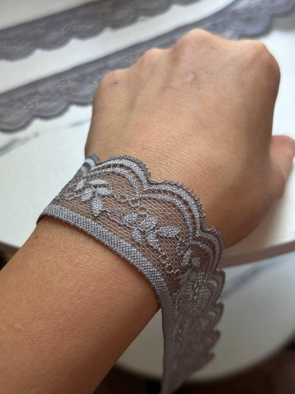 10yds   Taupe Charcoal Grey Floral Stretch Lace Trim by the Yard, Narrow Scalloped Elastic Ribbon for Lingerie Crafts 1.25" Retail Wholesale