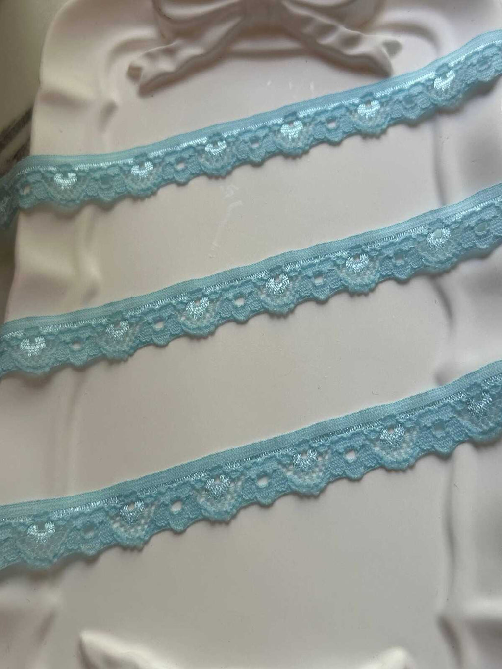 10yds Soft Ice Blue Floral Stretch Lace Trim , Narrow Scalloped Elastic Ribbon for Coquette Lingerie Crafts, 0.5",Retail Wholesale Bulk