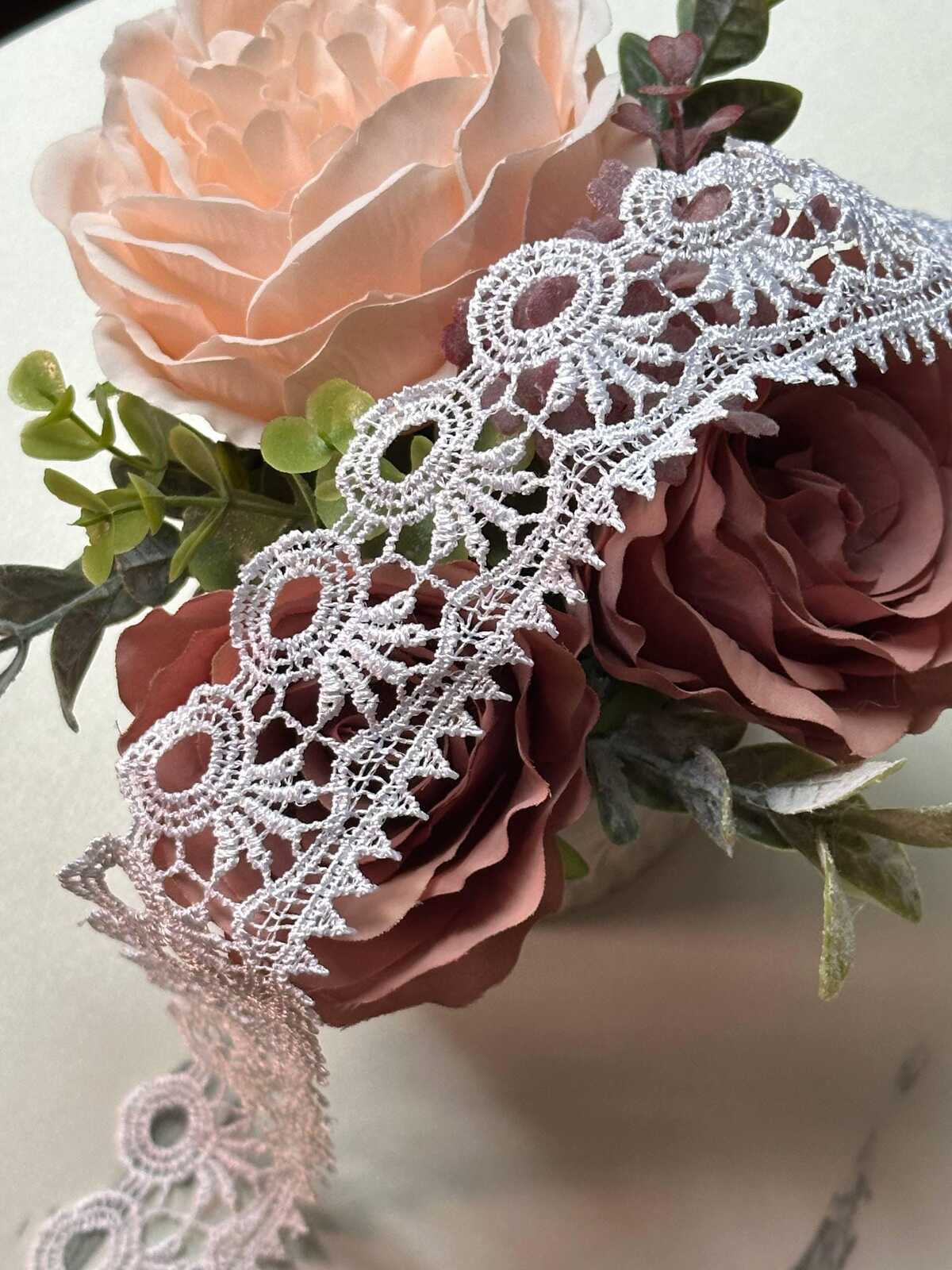 Off White Guipure Lace Trim Geometric Eyelet Water Soluble Venise Lace Ribbon Single Scalloped Border for Gowns Blouses Crafts, 1.5"