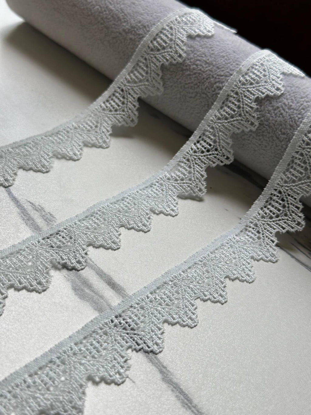 10yds Soft Pale Ice Blue Crown Scalloped Stretch Lace Trim by the Yard, Narrow Elastic Ribbon for Coquette Crafts, 0.85", Retail Wholesale
