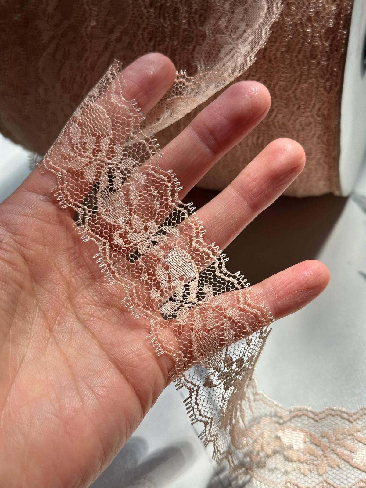 10yds Soft Peach Nude Eyelash Floral Non-Stretch Lace Trim by the Yard, Scalloped Chantilly Ribbon for Crafts, 1.3", Retail Wholesale Bulk