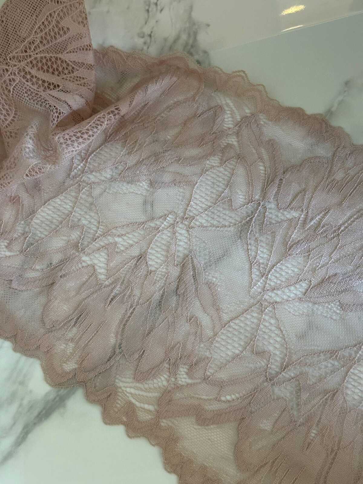 8.65" Dusty Pink Stretch Lace Trim Wide Nude Blush Floral Elastic Galloon Scalloped Edge Lace for Lingerie Garment Sewing Crafts
