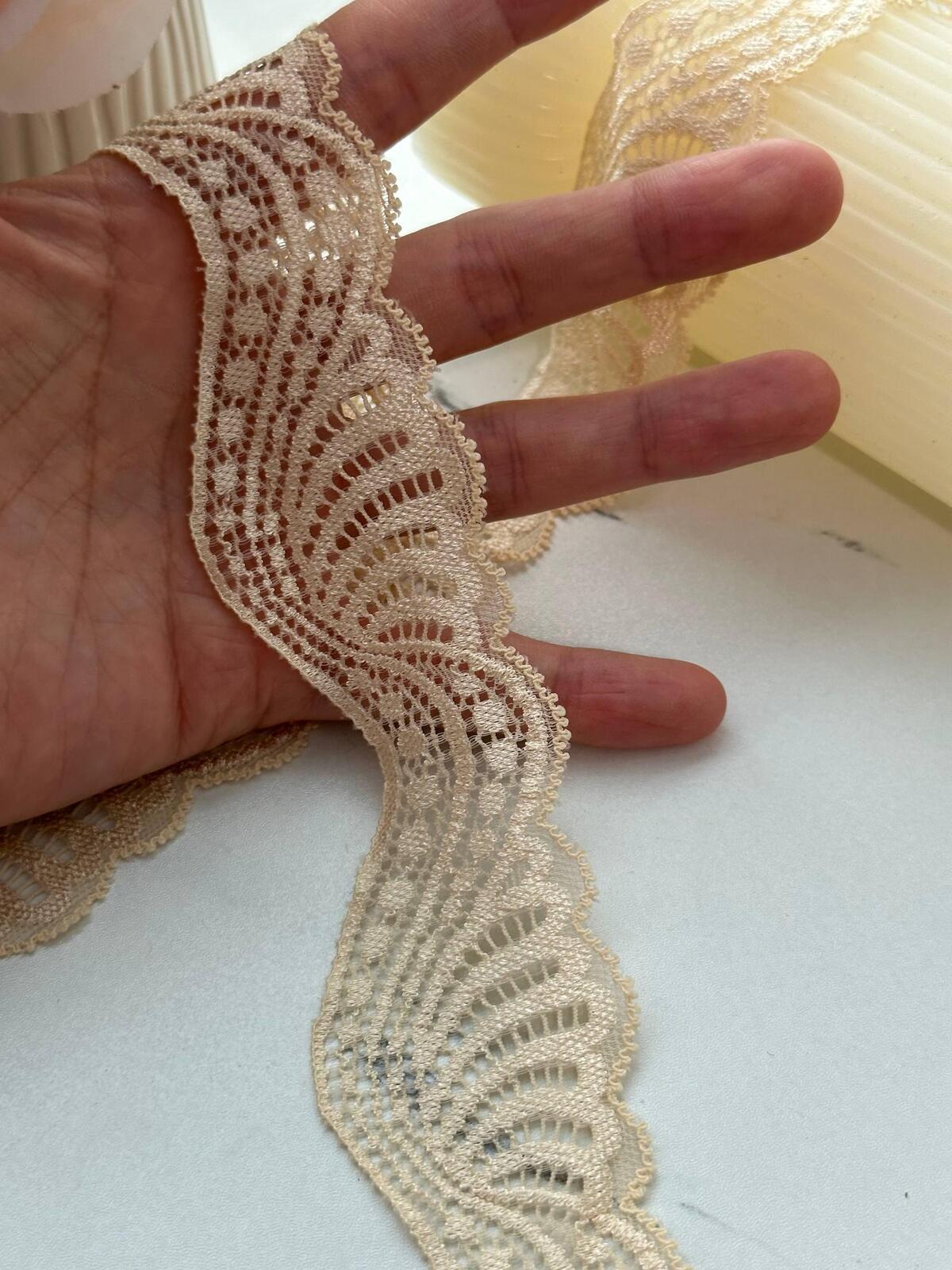 10Yds Stretch 1.6" Beige Butterfly Wing Fan Scalloped Stretch Lace Wholesale