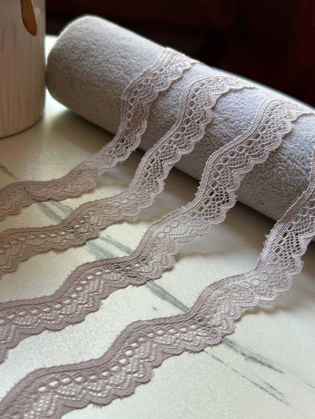 10yds Muted Dusty Rose Geometric Stretch Elastic Lace Trim, Symmetrical Wave Scalloped Narrow Ribbon for Lingerie Underwear Crafts, 0.6"