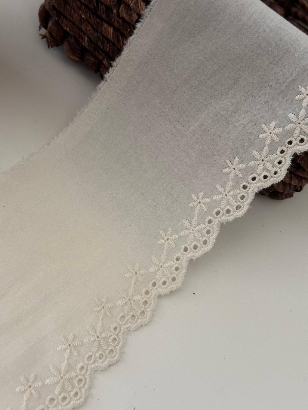 2Yds Non-Stretch 4" Off-White Cotton Eyelet Embroidered Lace Trim Wholesale
